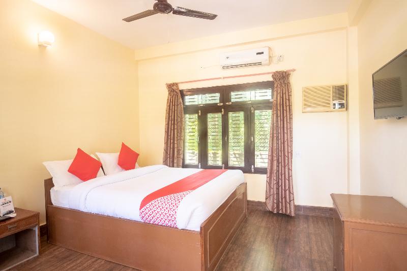 هتل Chitwan Riverside Resort By Oyo Rooms