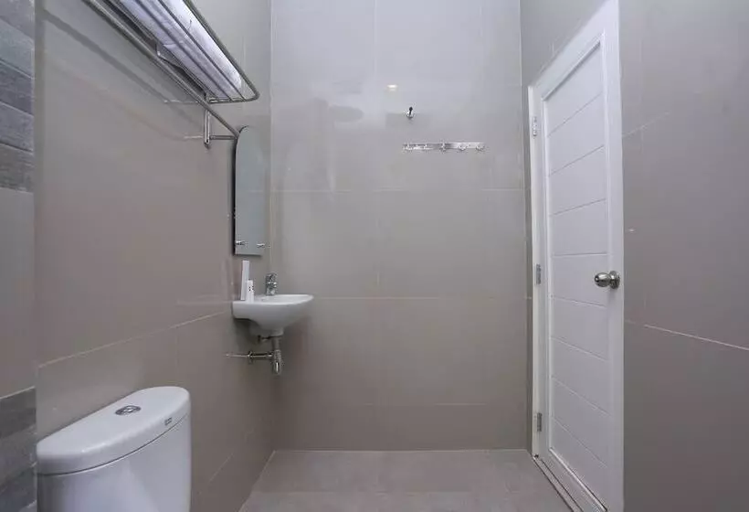 Hotelli Garuda Guesthouse Yogyakarta Redpartner