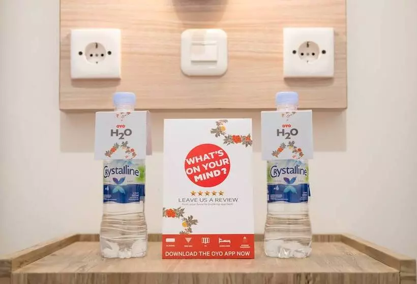 ホテル Kamani Homestay Syariah By Oyo Rooms