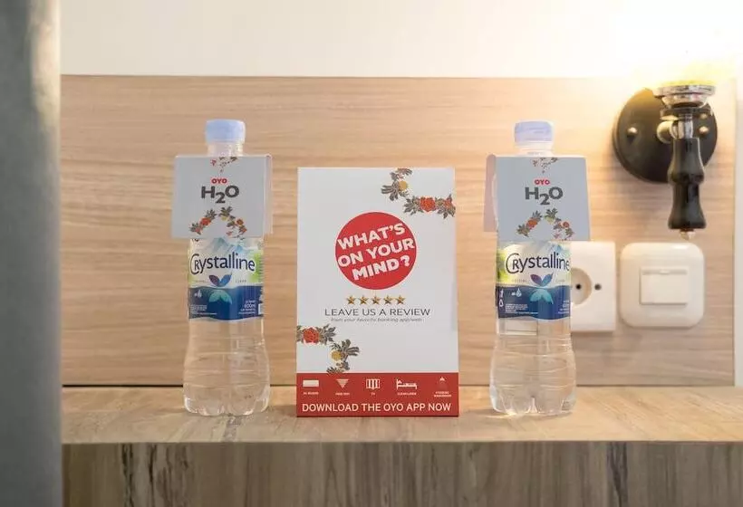 ホテル Kamani Homestay Syariah By Oyo Rooms