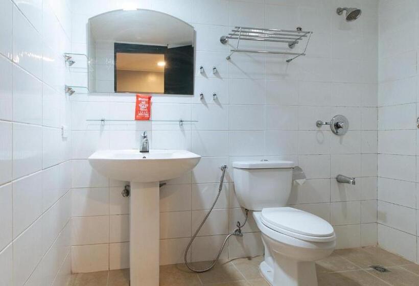 فندق Reddoorz At Kassel Residences Parañaque