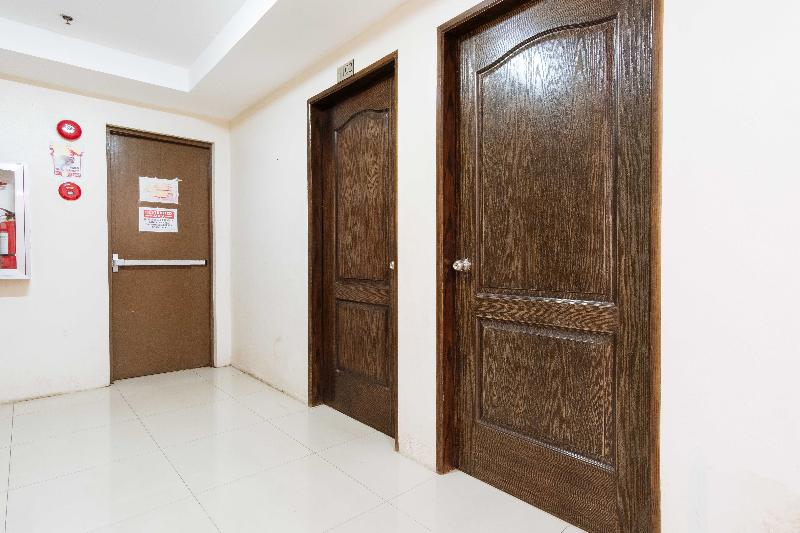 فندق Reddoorz At Kassel Residences Parañaque