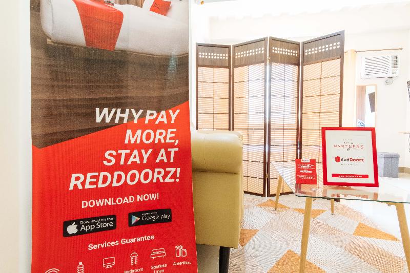 فندق Reddoorz At Kassel Residences Parañaque