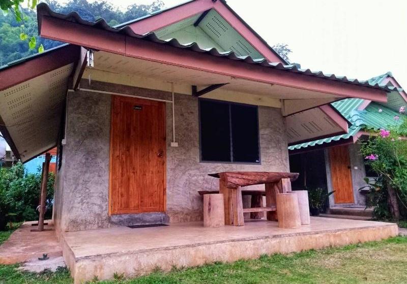 بنسيون Ban Rim Nam Tharnthong