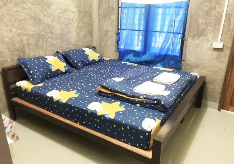 Majatalo Ban Rim Nam Tharnthong