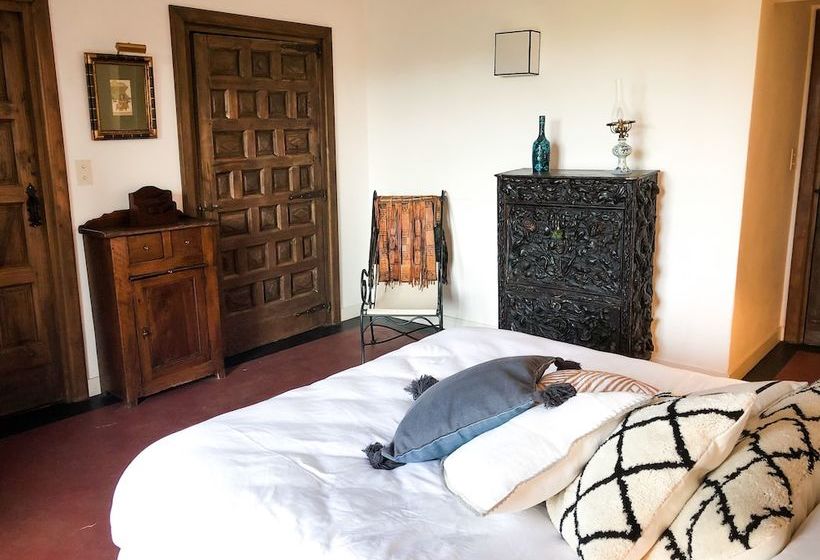 بنسيون Goiz Argi