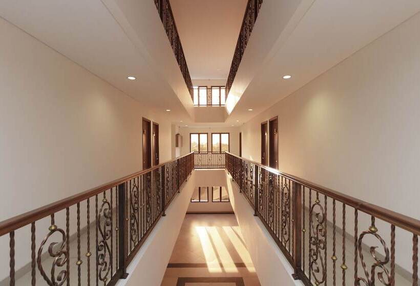 بنسيون Reddoorz Plus @ Cbd Bintaro