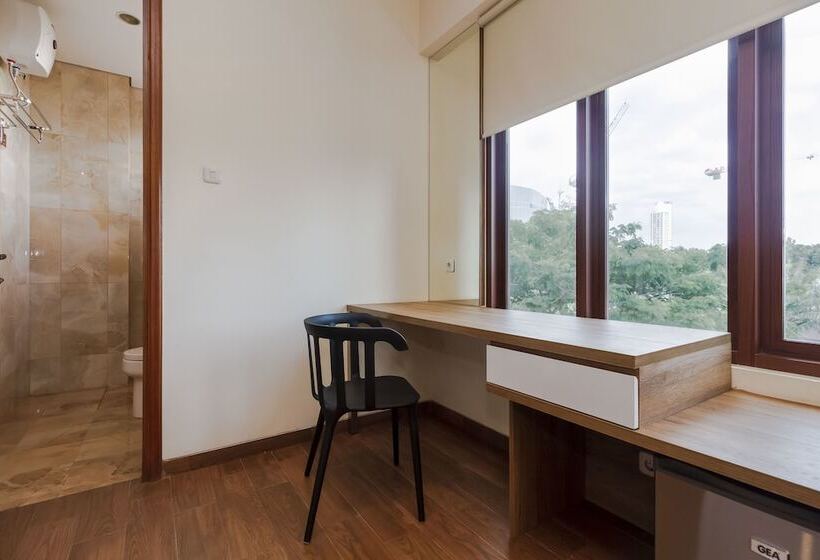 بنسيون Reddoorz Plus @ Cbd Bintaro