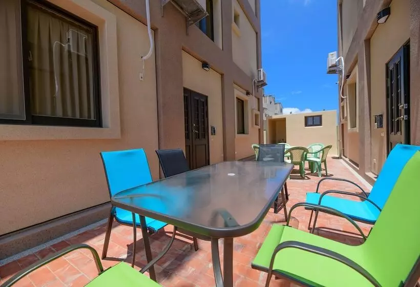 پانسیون Township Season B&b