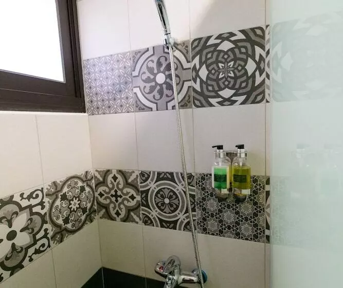 پانسیون Township Season B&b