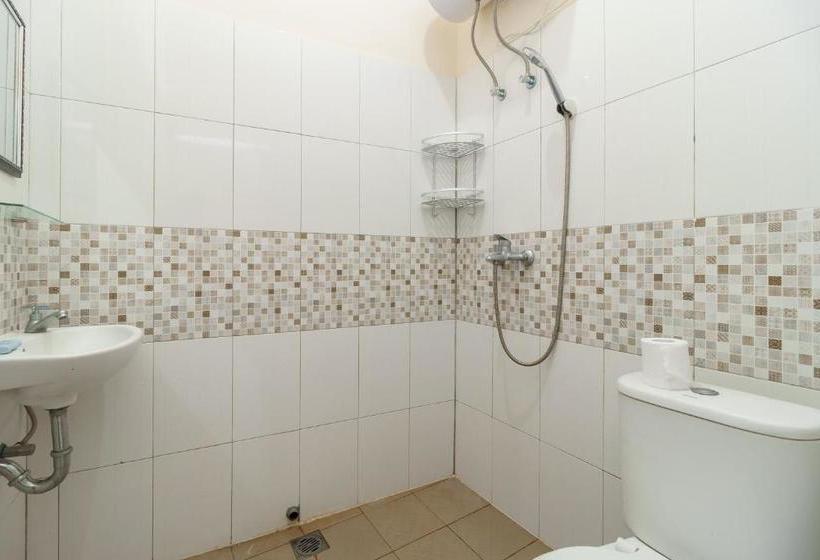 Pension Reddoorz@ Cangkring Street Cirebon