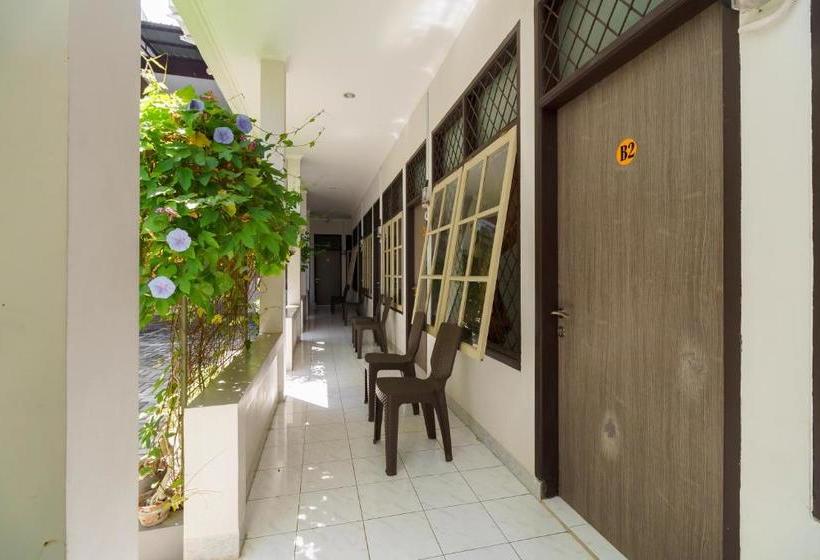 Pension Reddoorz@ Cangkring Street Cirebon