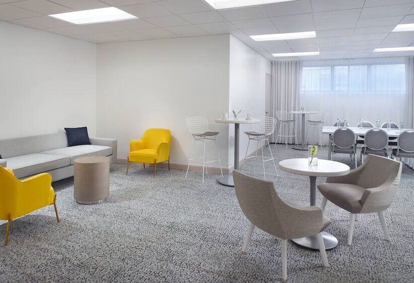 هتل Courtyard Miami Coconut Grove