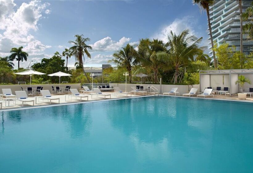 هتل Courtyard Miami Coconut Grove