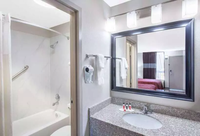 酒店 Days Inn By Wyndham Clinton Laurens I 26