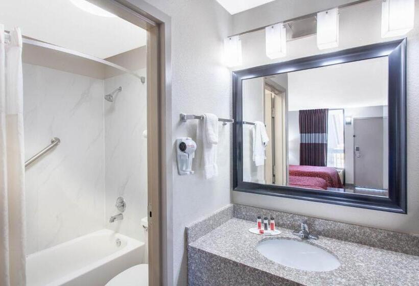 בית מלון כפרי Days Inn By Wyndham Clinton Laurens I 26