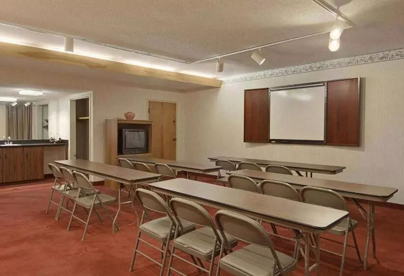 酒店 Days Inn By Wyndham Clinton Laurens I 26