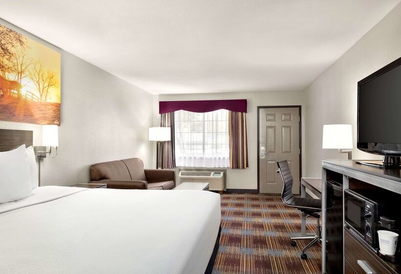 בית מלון כפרי Days Inn By Wyndham San Antonio Near Fiesta Park