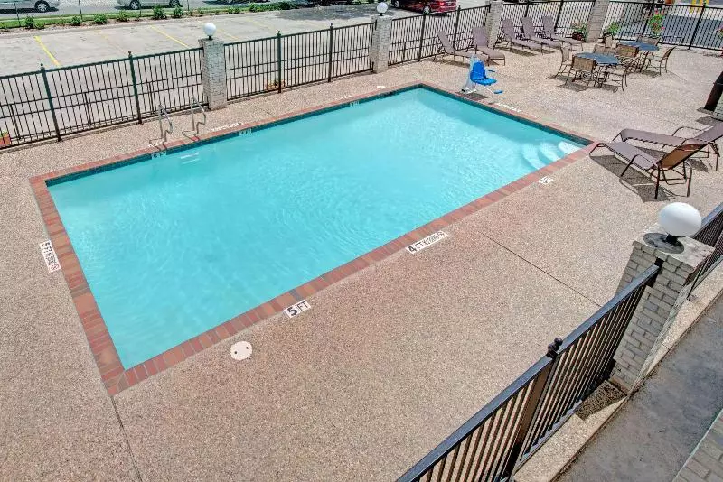 酒店 Days Inn By Wyndham San Antonio Near Fiesta Park