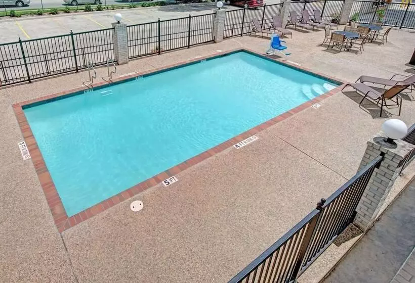 酒店 Days Inn By Wyndham San Antonio Near Fiesta Park