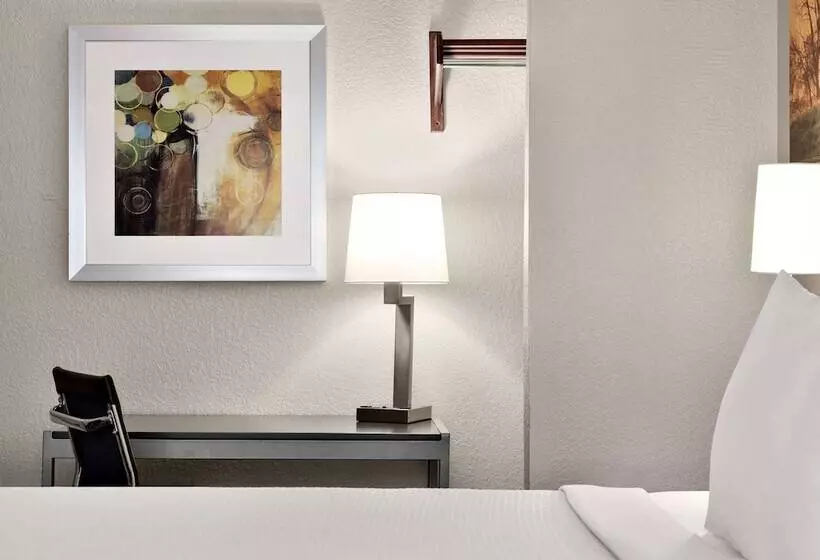 酒店 Days Inn By Wyndham San Antonio Near Fiesta Park