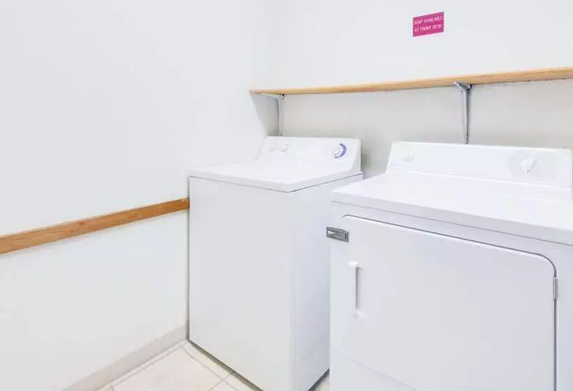 Отель Days Inn By Wyndham Sturgis Southdakota