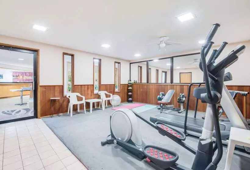 Отель Days Inn By Wyndham Sturgis Southdakota