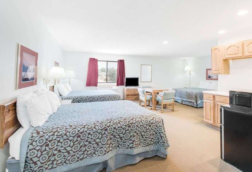 בית מלון כפרי Days Inn By Wyndham Sturgis Southdakota