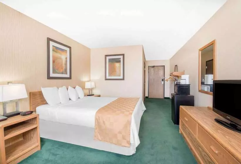 호텔 Days Inn & Suites By Wyndham Fargo 19th Ave/airport Dome