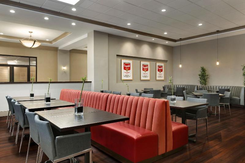 Skyline Hotel Detroit Airport, Surestay Collection By Bw