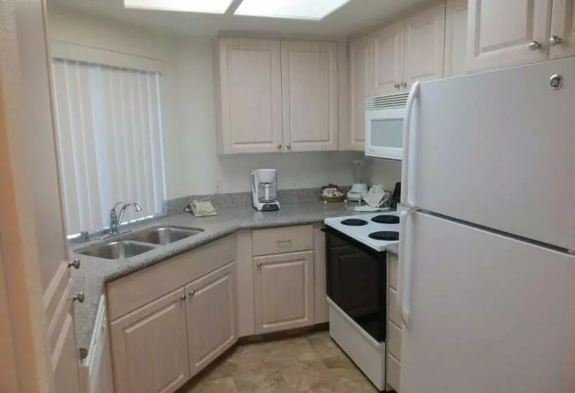 ホテル Desert Breezes Resort