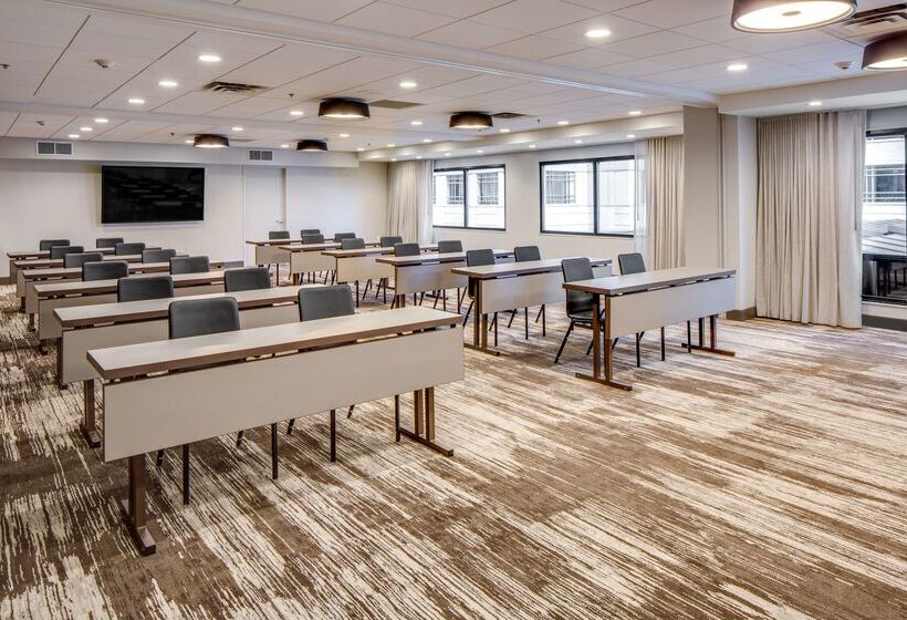 Doubletree By Hilton Hotel & Suites Jersey City