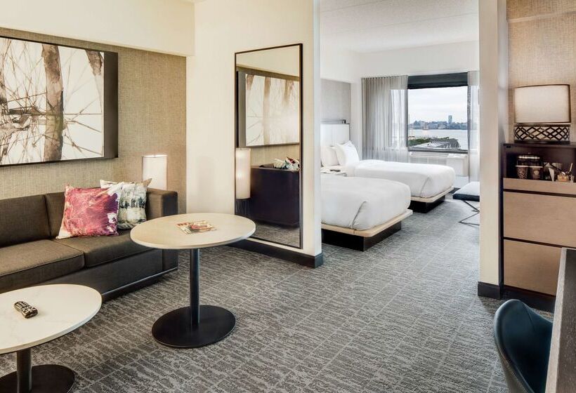 Doubletree By Hilton Hotel & Suites Jersey City