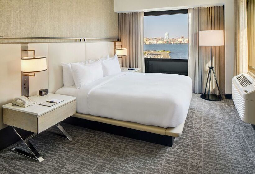 Doubletree By Hilton Hotel & Suites Jersey City