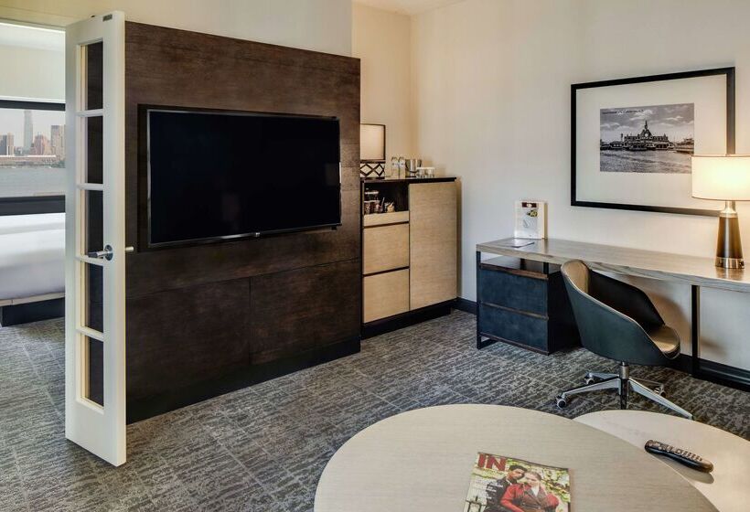 Doubletree By Hilton Hotel & Suites Jersey City