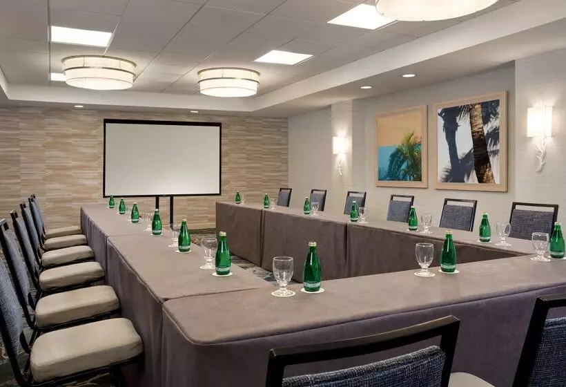 호텔 Doubletree Suites By Hilton Orlando Disney Springs® Area