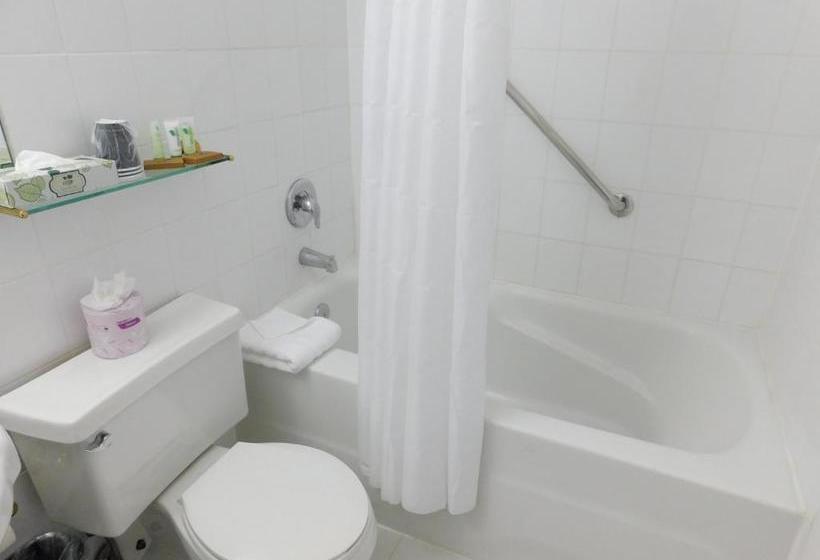 호텔 Ramada By Wyndham North Bergen