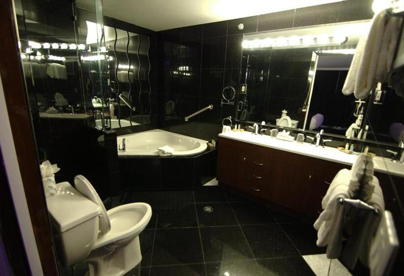 호텔 Ramada By Wyndham North Bergen