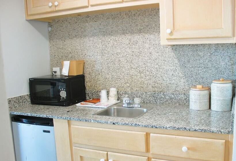 ホテル Sun & Sand Resort Oceanfront Suites