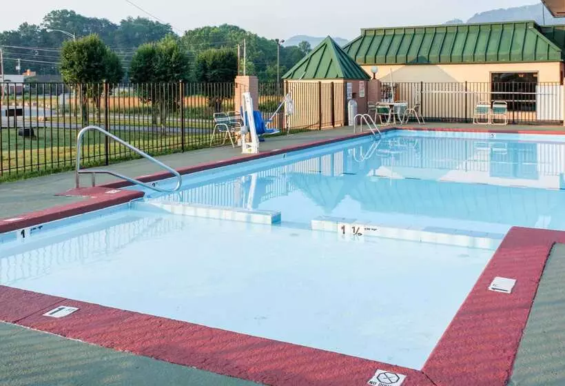 فندق على الطريق Econo Lodge