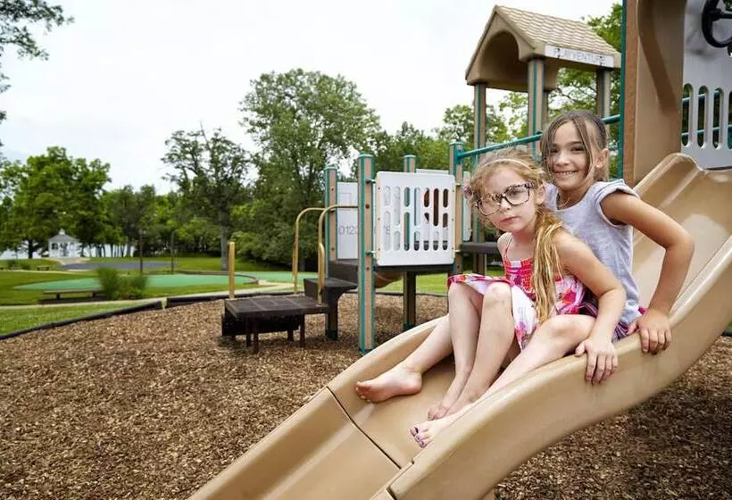 منتجع Deer Creek Lodge & Conference Center