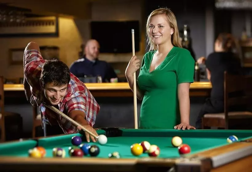 منتجع Deer Creek Lodge & Conference Center