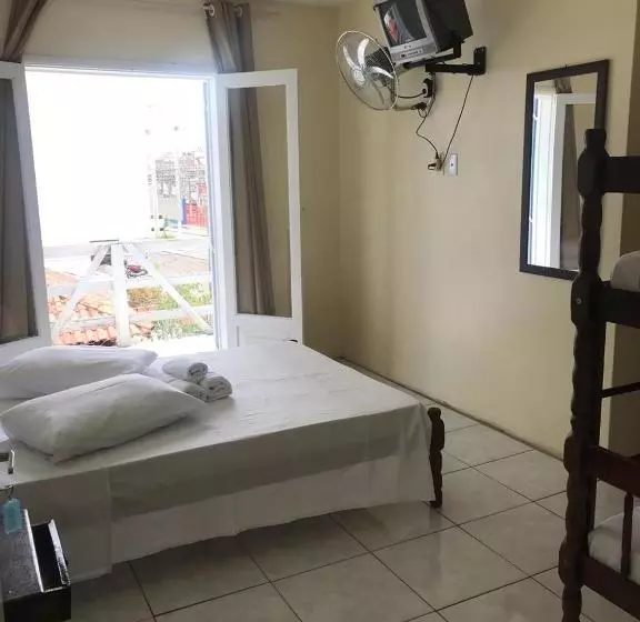 ペンション Tres Torres Pousada