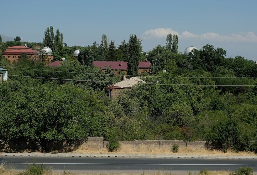 تختخواب و صبحانه Seva Guesthouse Byurakan