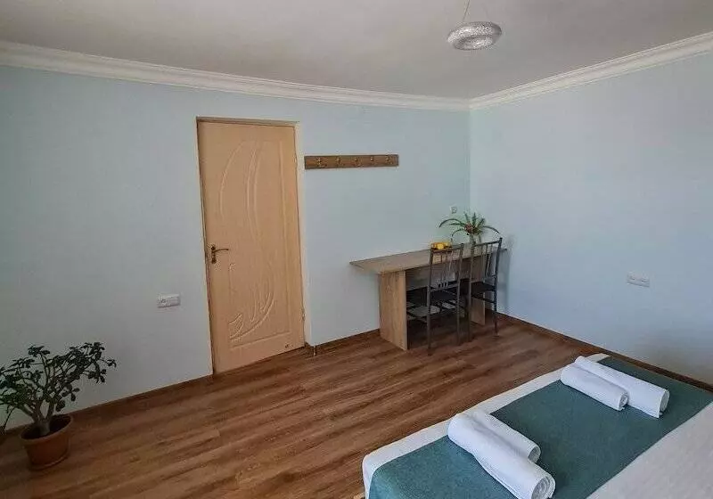 ベッドアンドブレックファースト Seva Guesthouse Byurakan