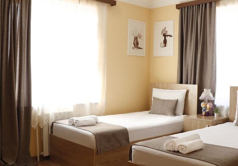 تختخواب و صبحانه Seva Guesthouse Byurakan