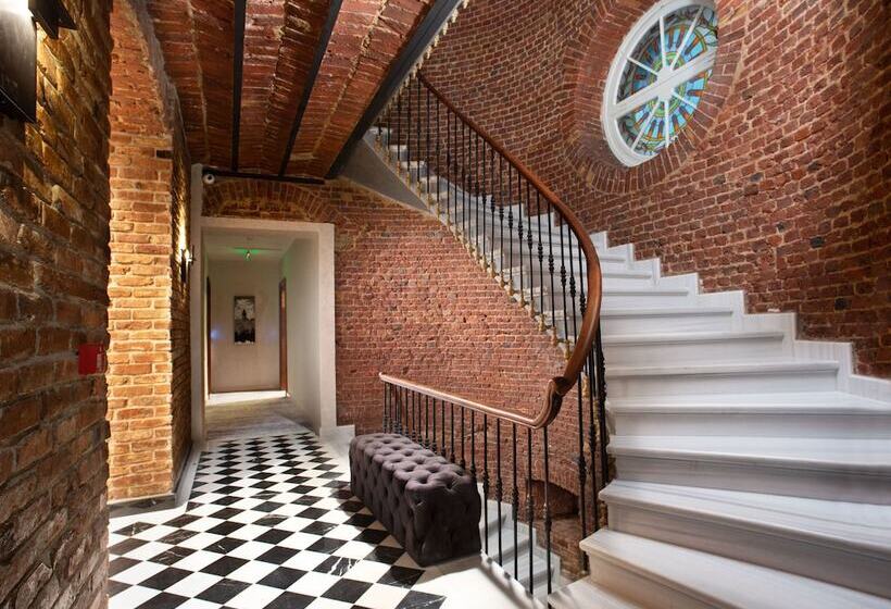 Hotel Decamondo Galata, A Tribute Portfolio