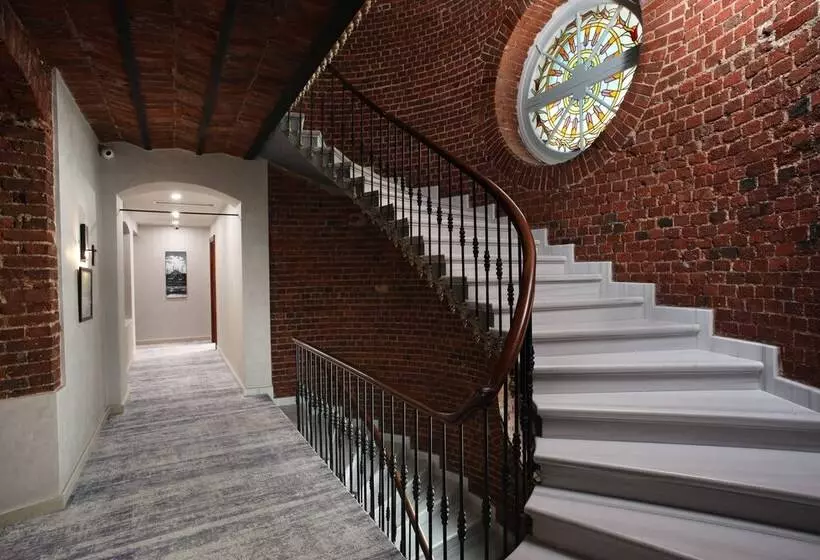 Hotel Decamondo Galata, A Tribute Portfolio