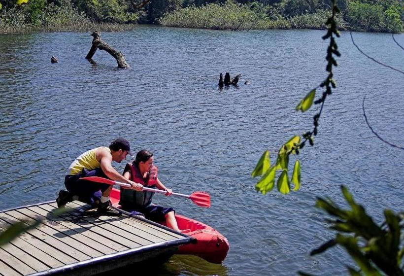 مسافرخانه Pousada Da Villa Itamambuca