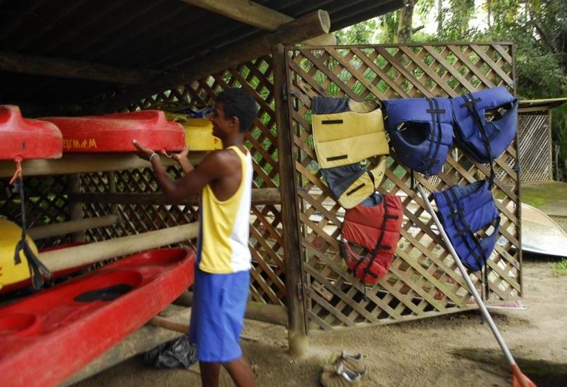 مسافرخانه Pousada Da Villa Itamambuca